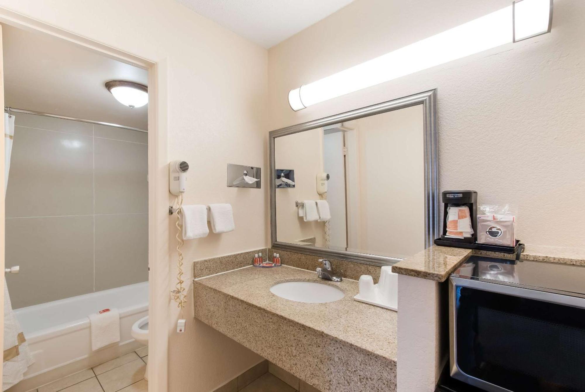 Econo Lodge North Washington megyeWashington megye  Kültér fotó