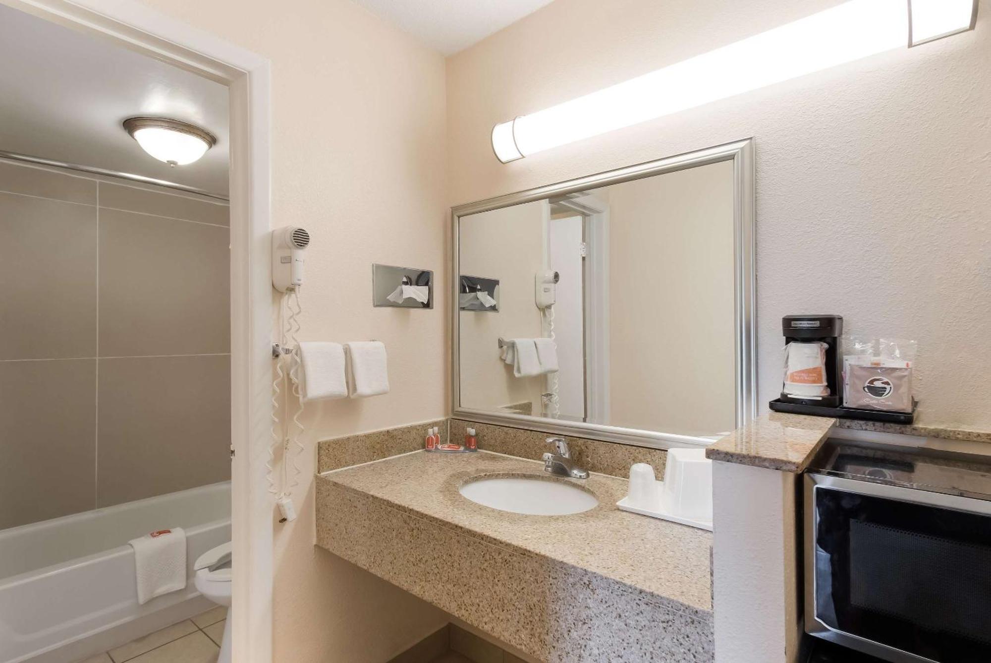 Econo Lodge North Washington megyeWashington megye  Kültér fotó
